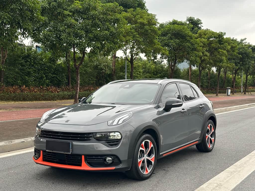 Lynk & Co 02