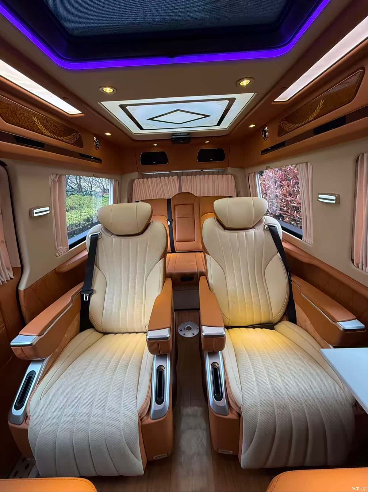 Volkswagen 7, 2019 21