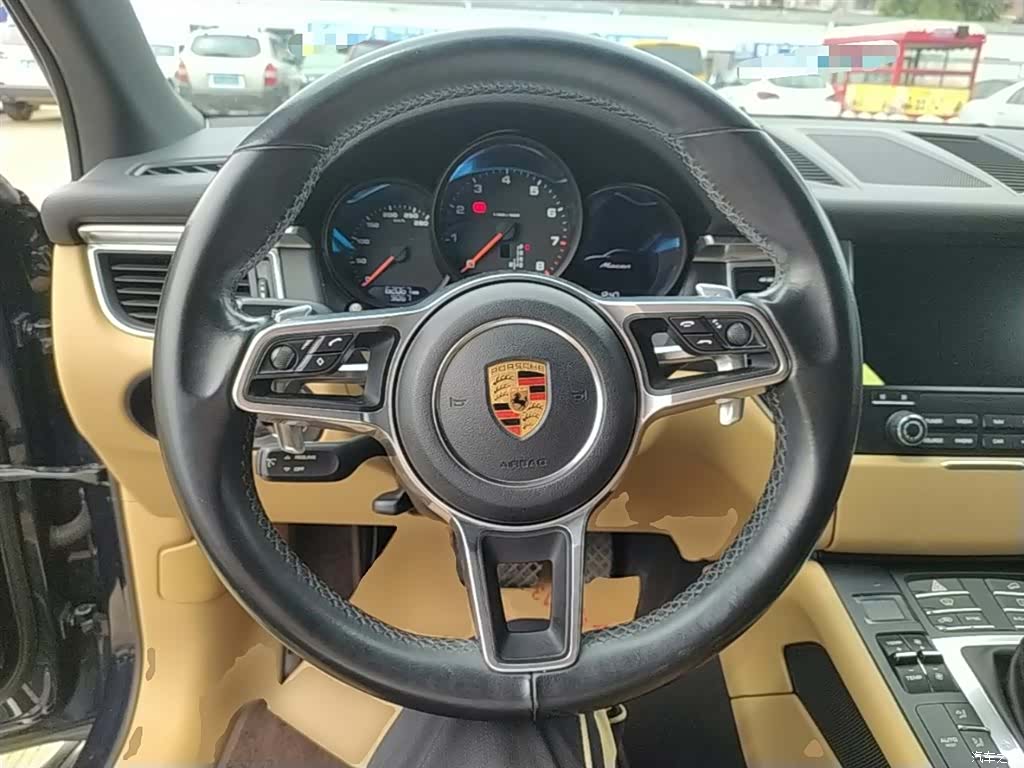 Porsche Macan, 2018 11