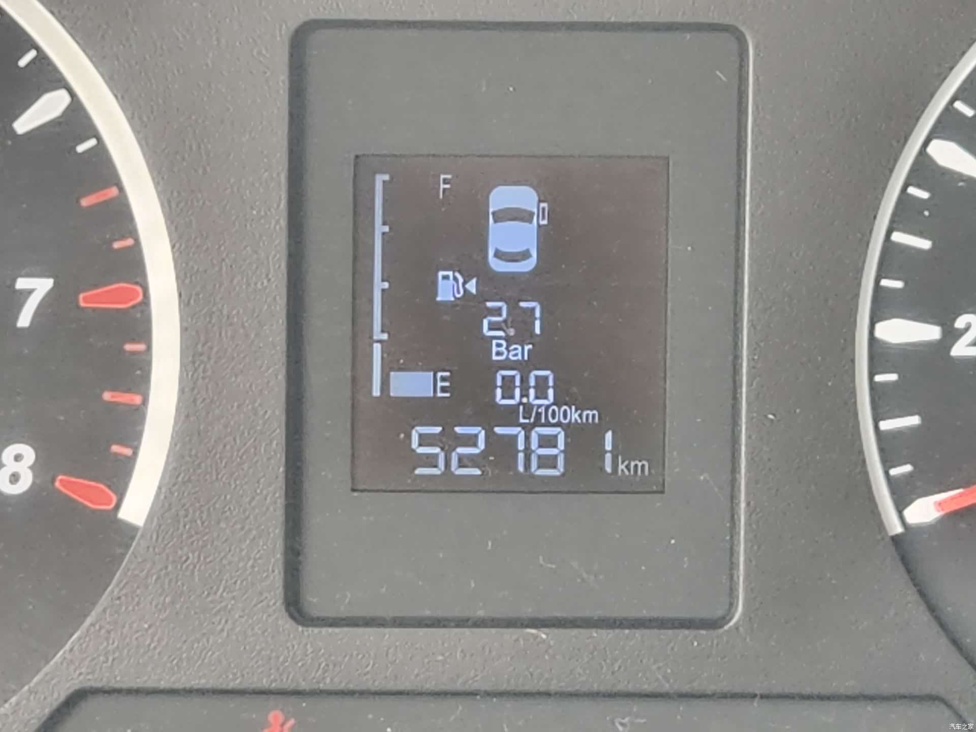 DongFeng M5, 2022 17