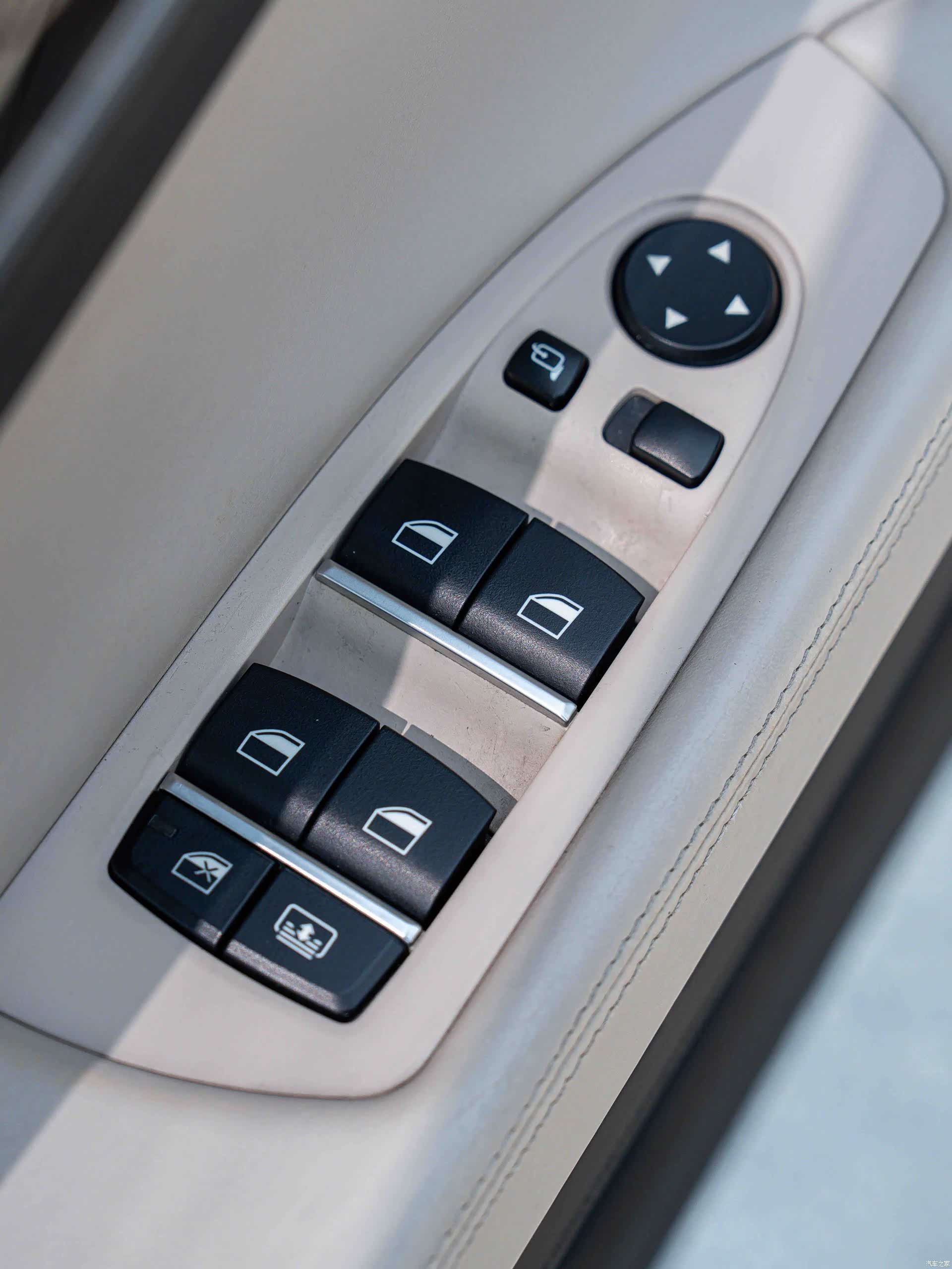 BMW 7 Series, 2012 18