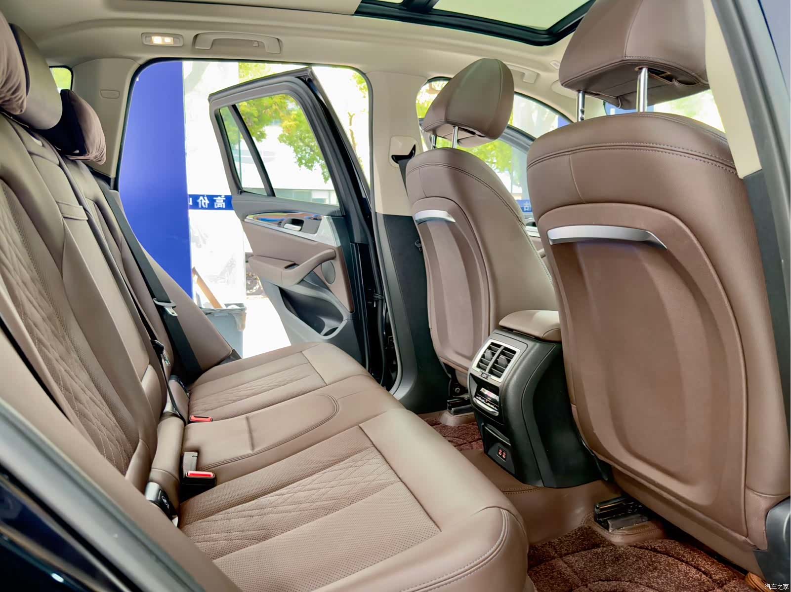 BMW iX3, 2023 14