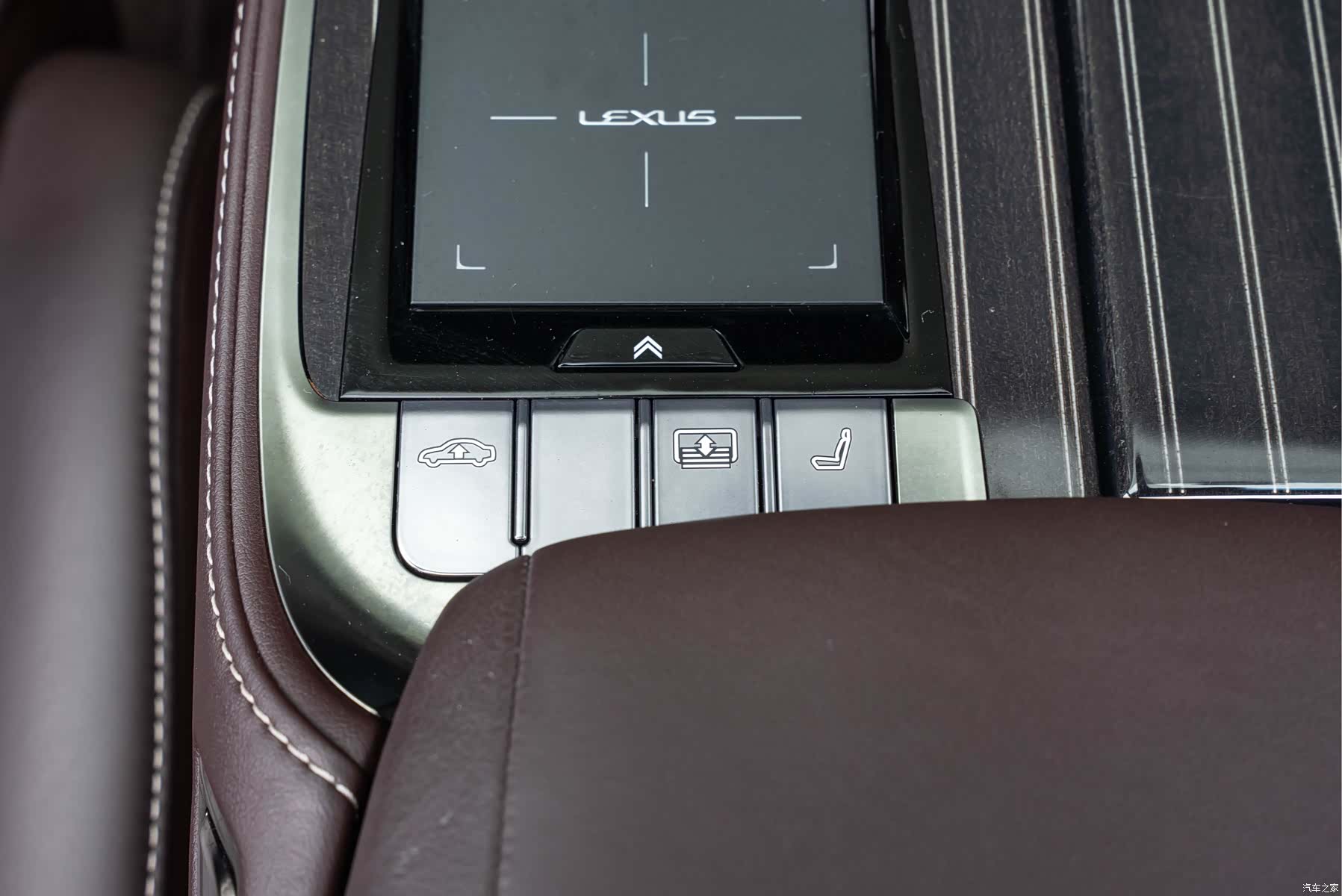 Lexus LS, 2018 20