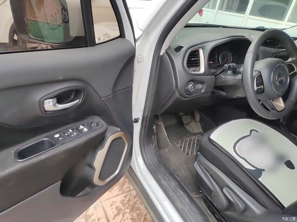 Jeep Renegade, 2016 12