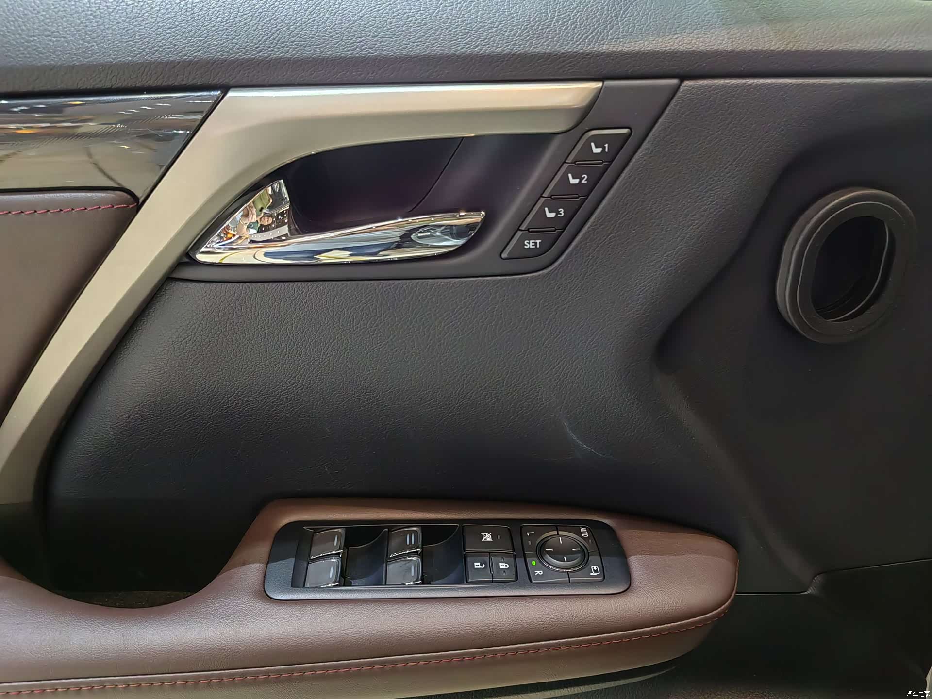 Lexus RX, 2019 9