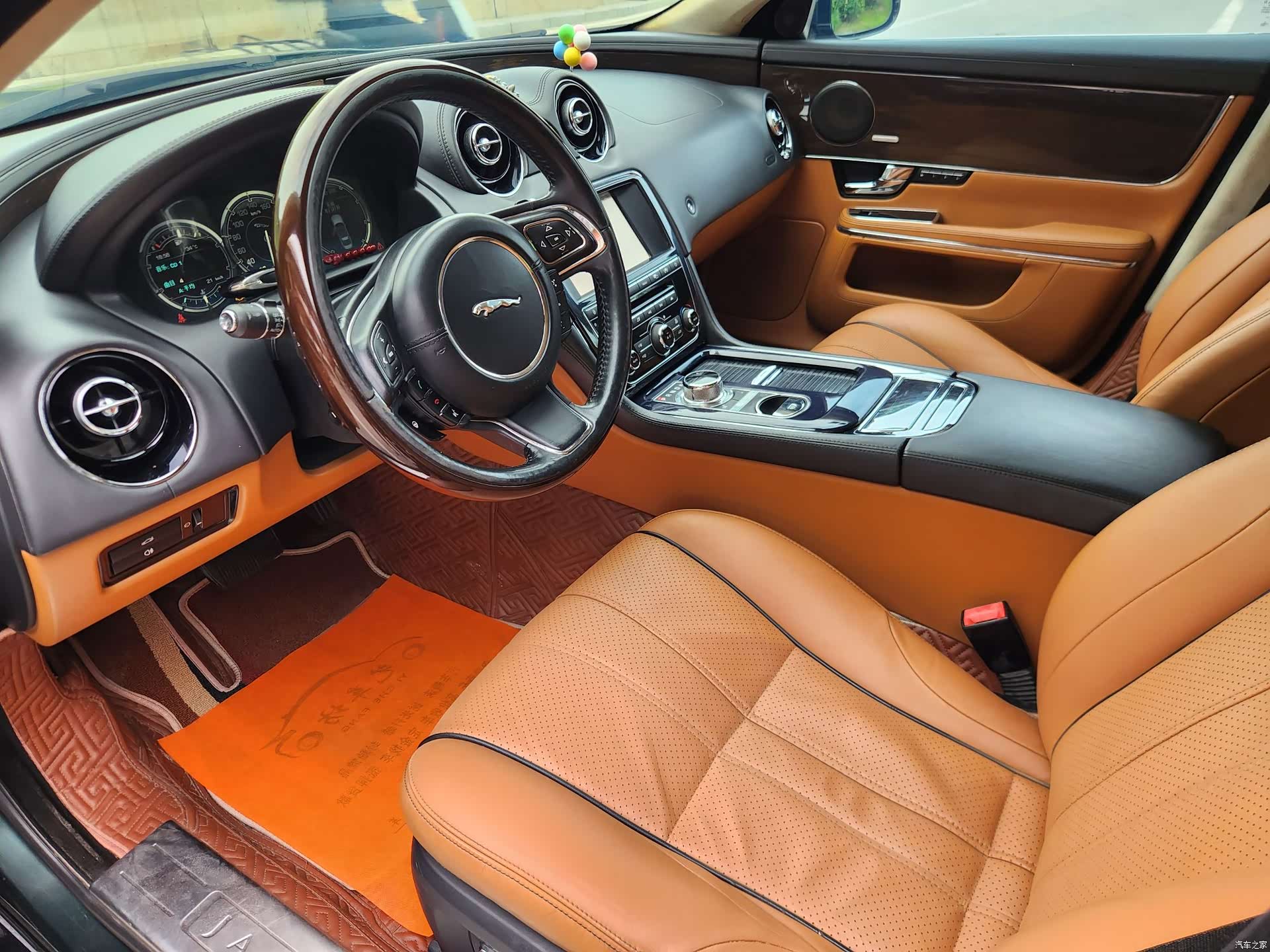 Jaguar XJ, 2012 19