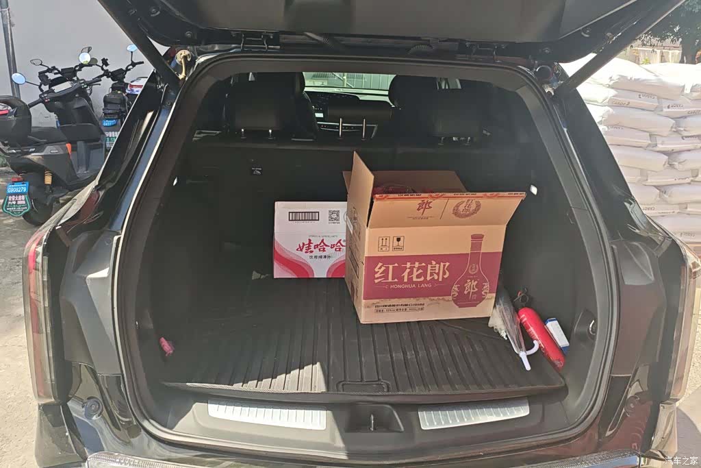 Cadillac XT5, 2024 4