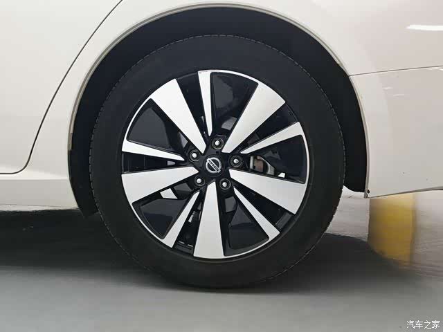 Nissan Teana, 2021 11