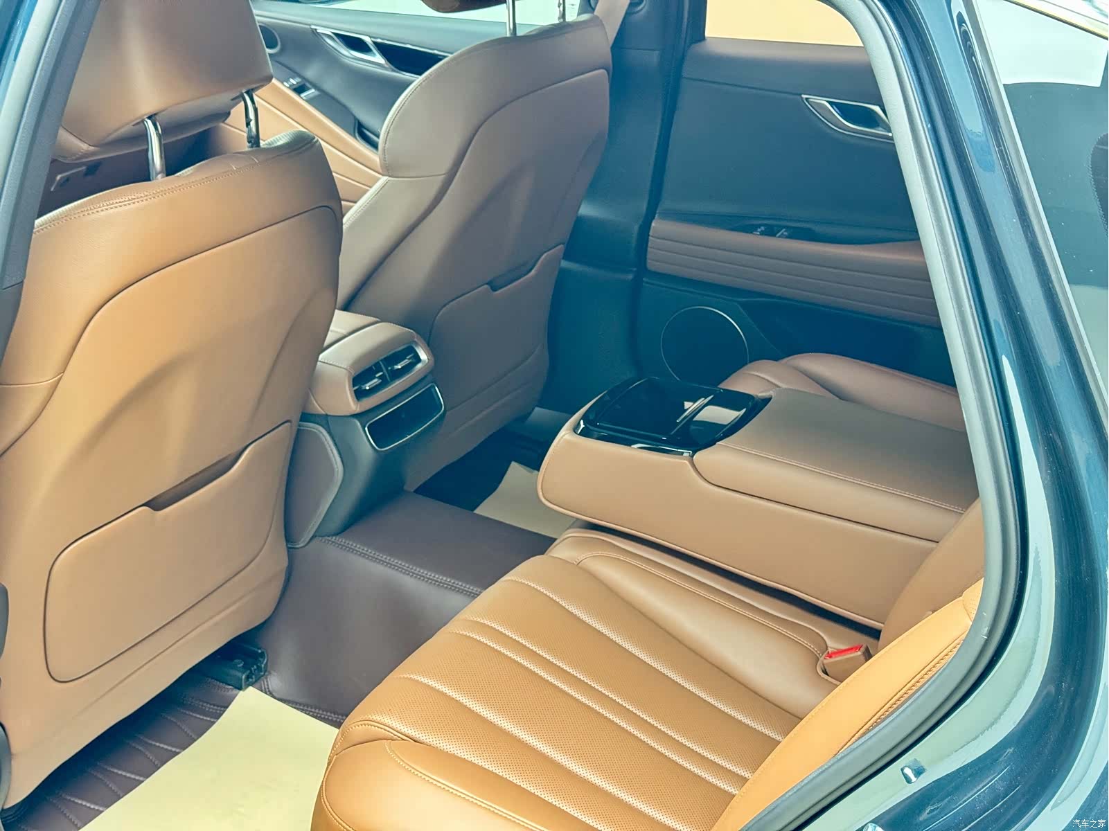 Genesis G80, 2022 8