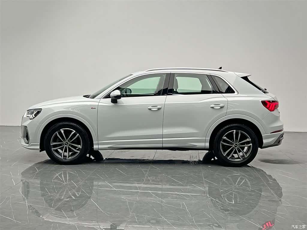 Audi Q3, 2021 3