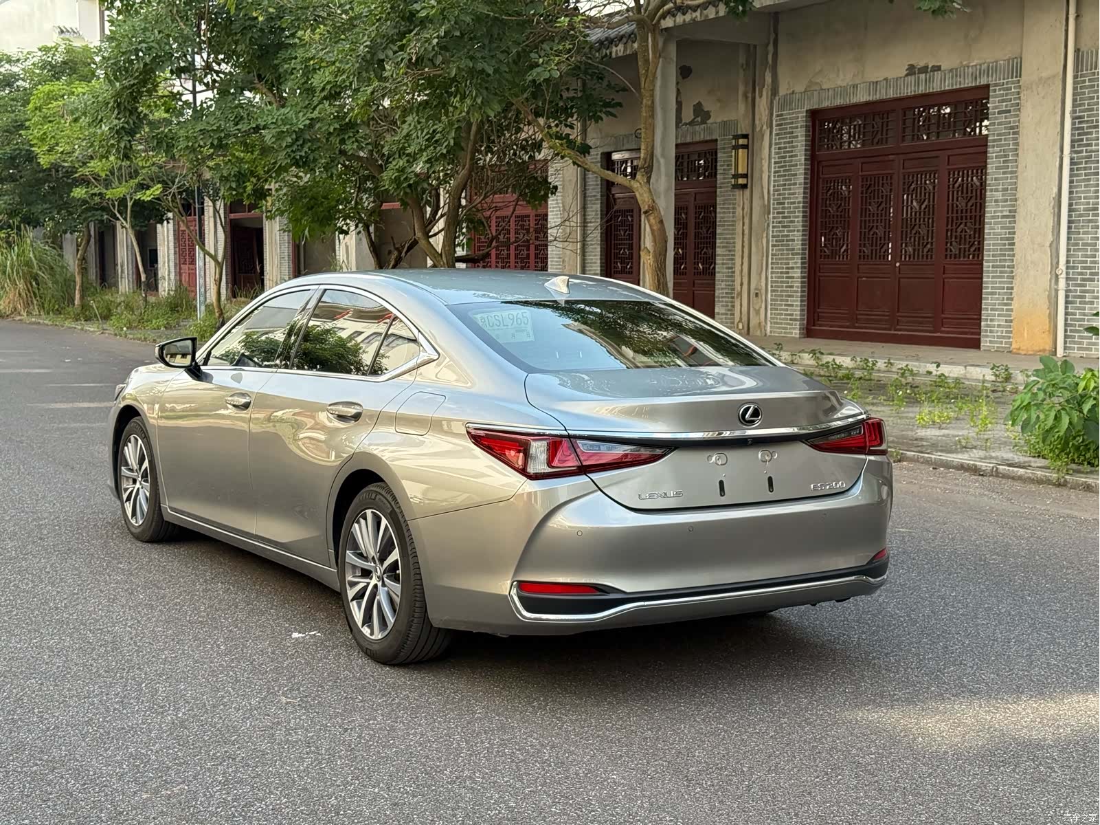 Lexus ES, 2019 7