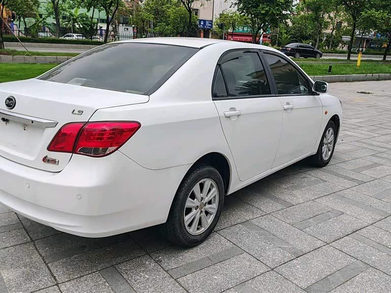 BYD L3