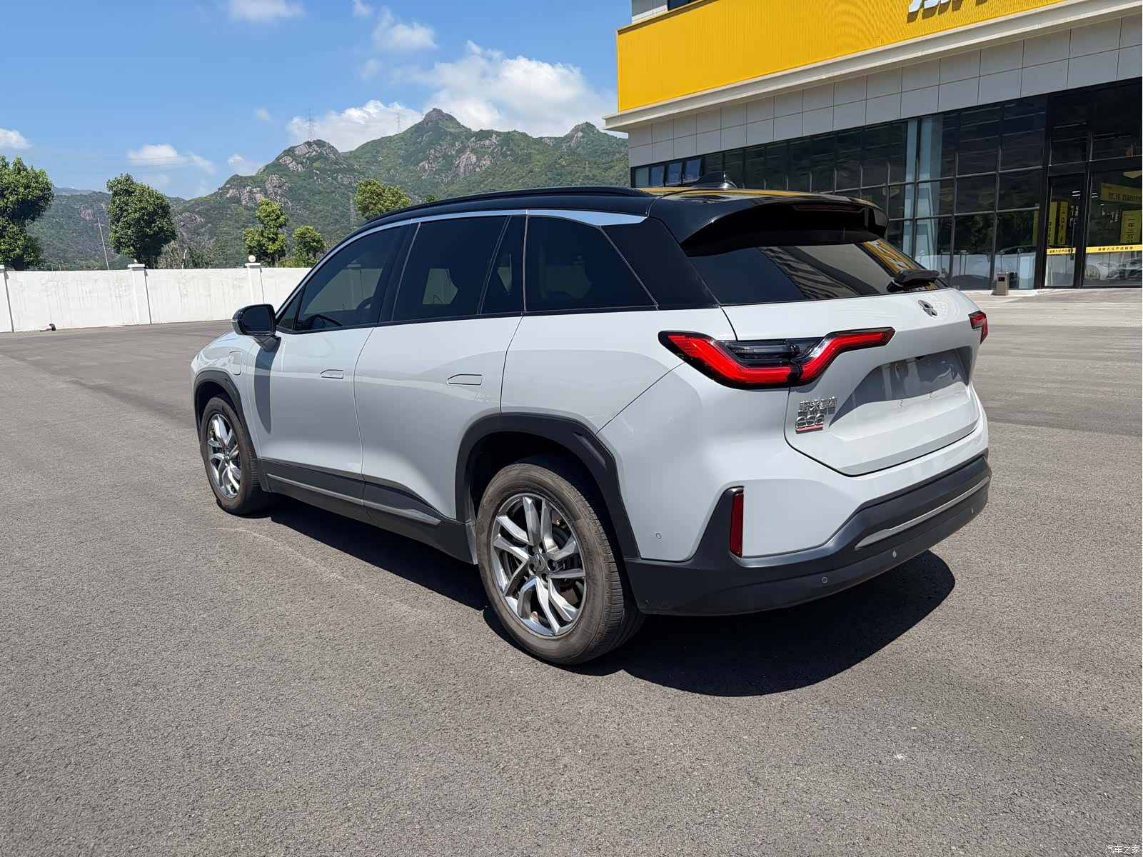 NIO ES6, 2020 12