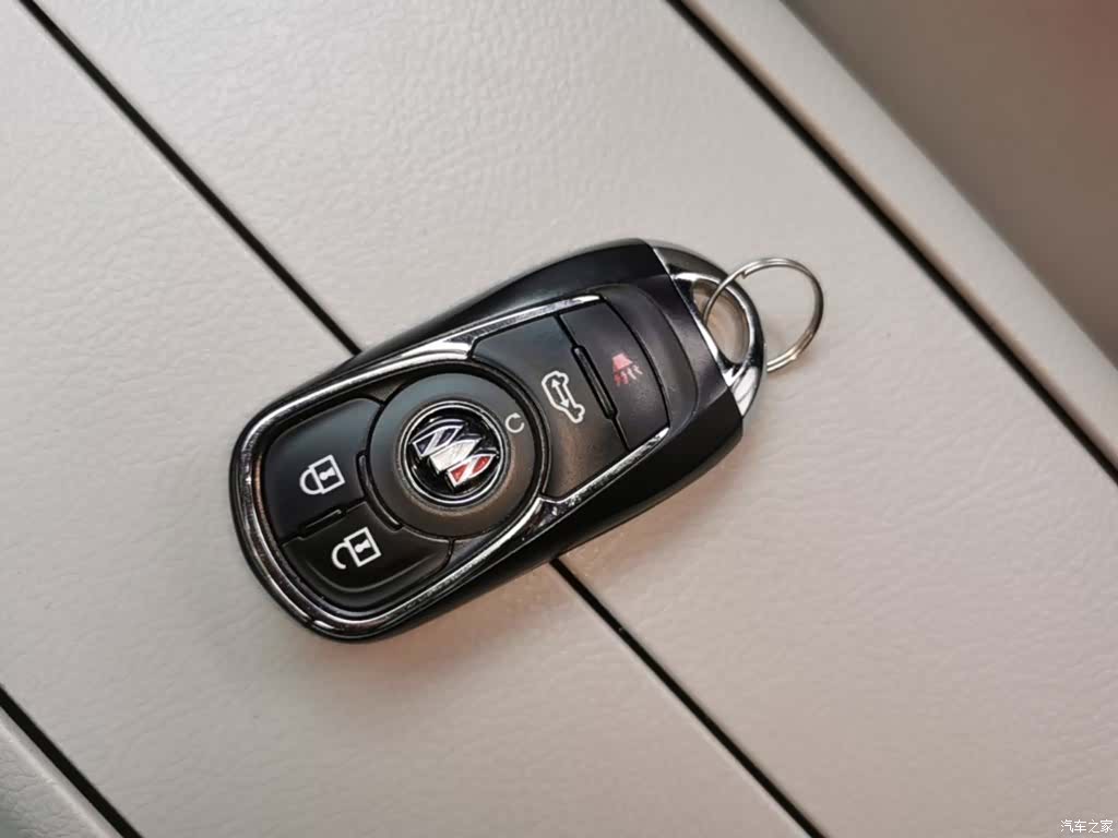 Buick GL8, 2020 9