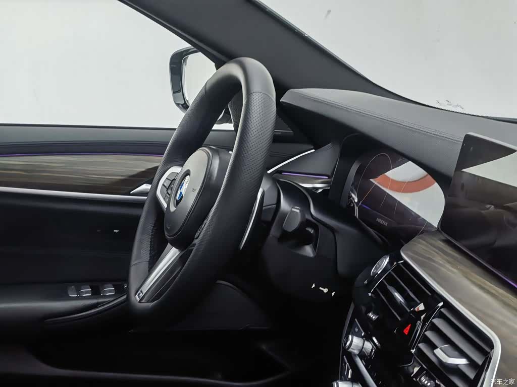 BMW 5 Series, 2019 22