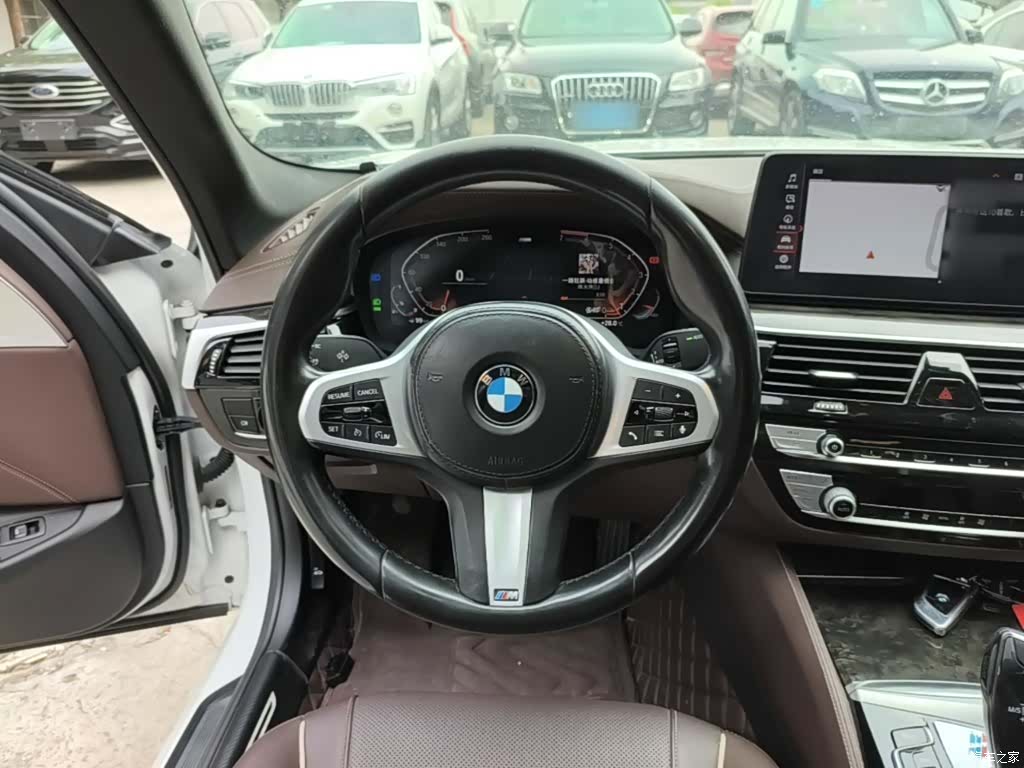 BMW 5 Series, 2021 11