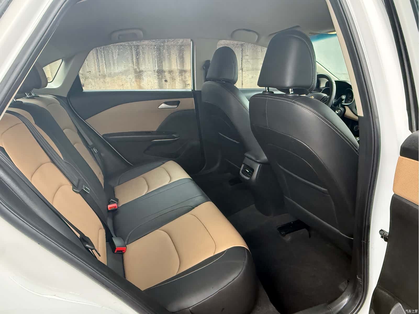 Chevrolet 320, 2022 16