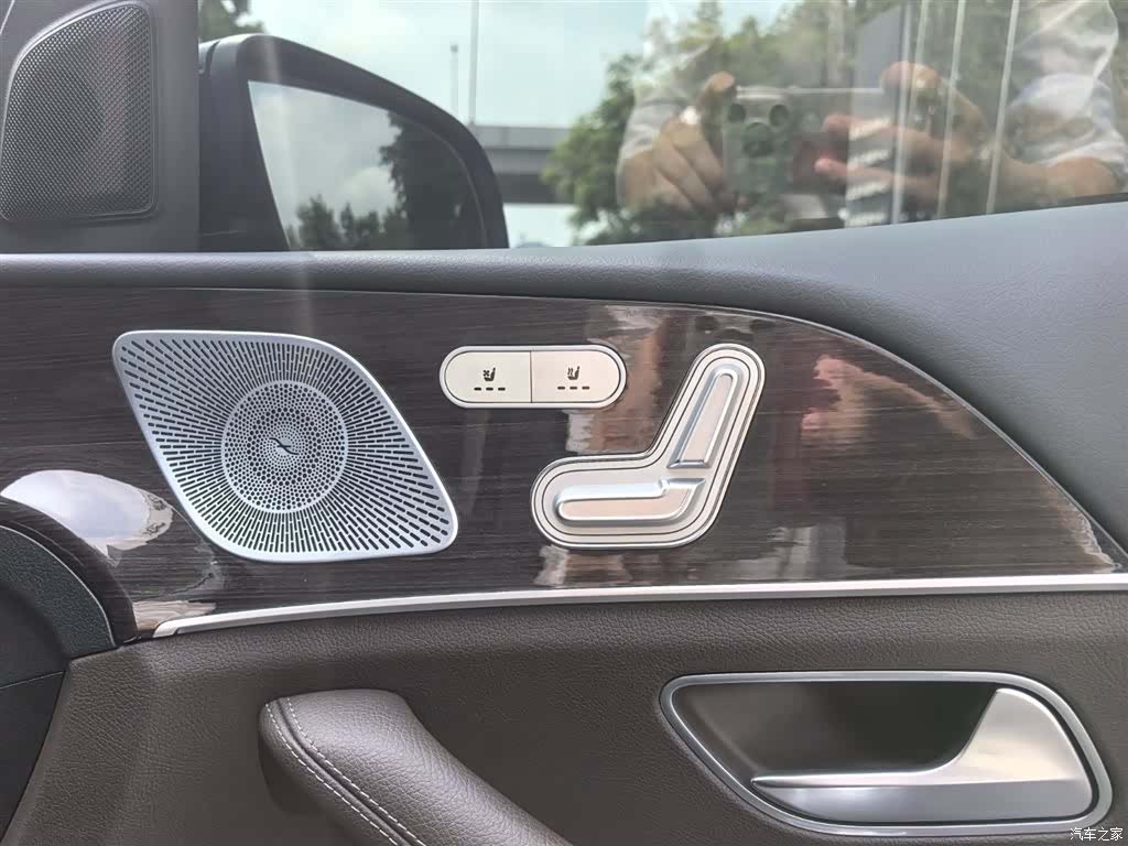 Mercedes-Benz GLE, 2023 15