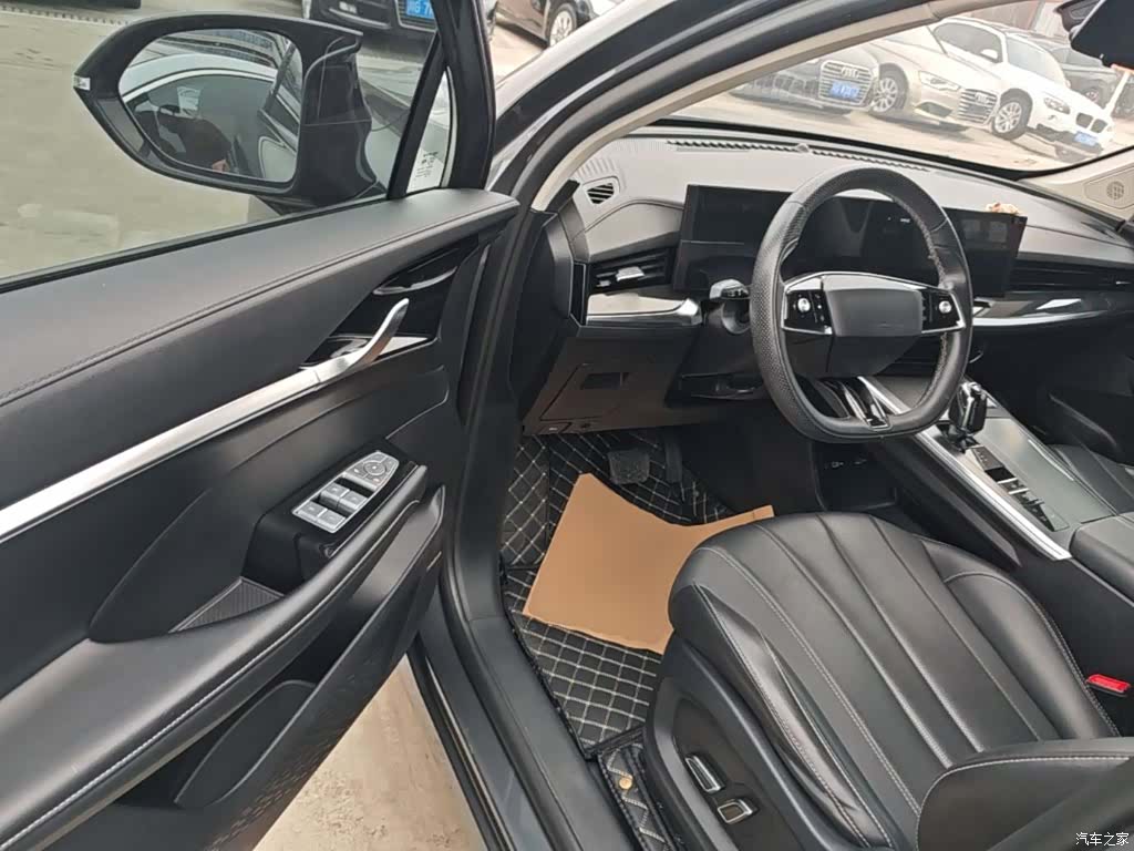 Roewe RX5, 2022 16