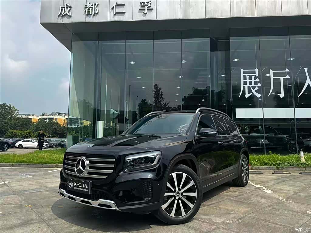 Mercedes-Benz GLB, 2024 1