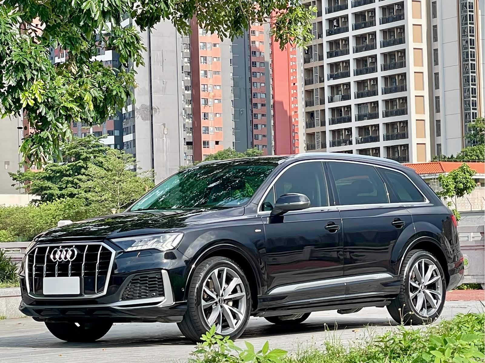 Audi Q7, 2021 1