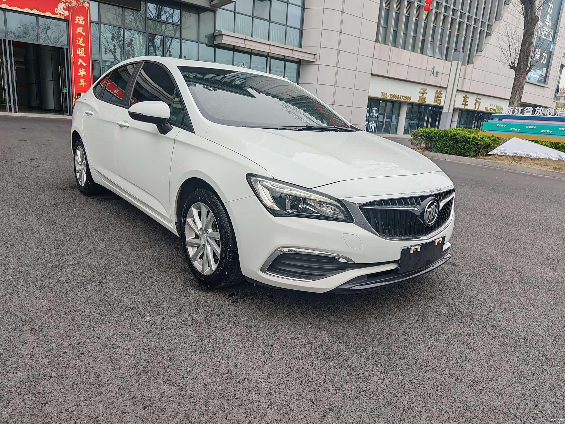 Buick Verano, 2019 3