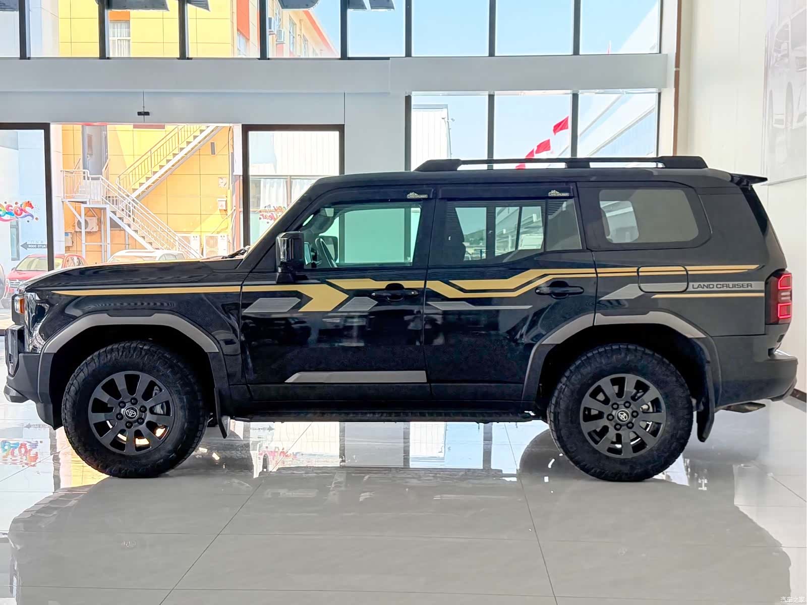 Toyota Prado, 2024 все фото