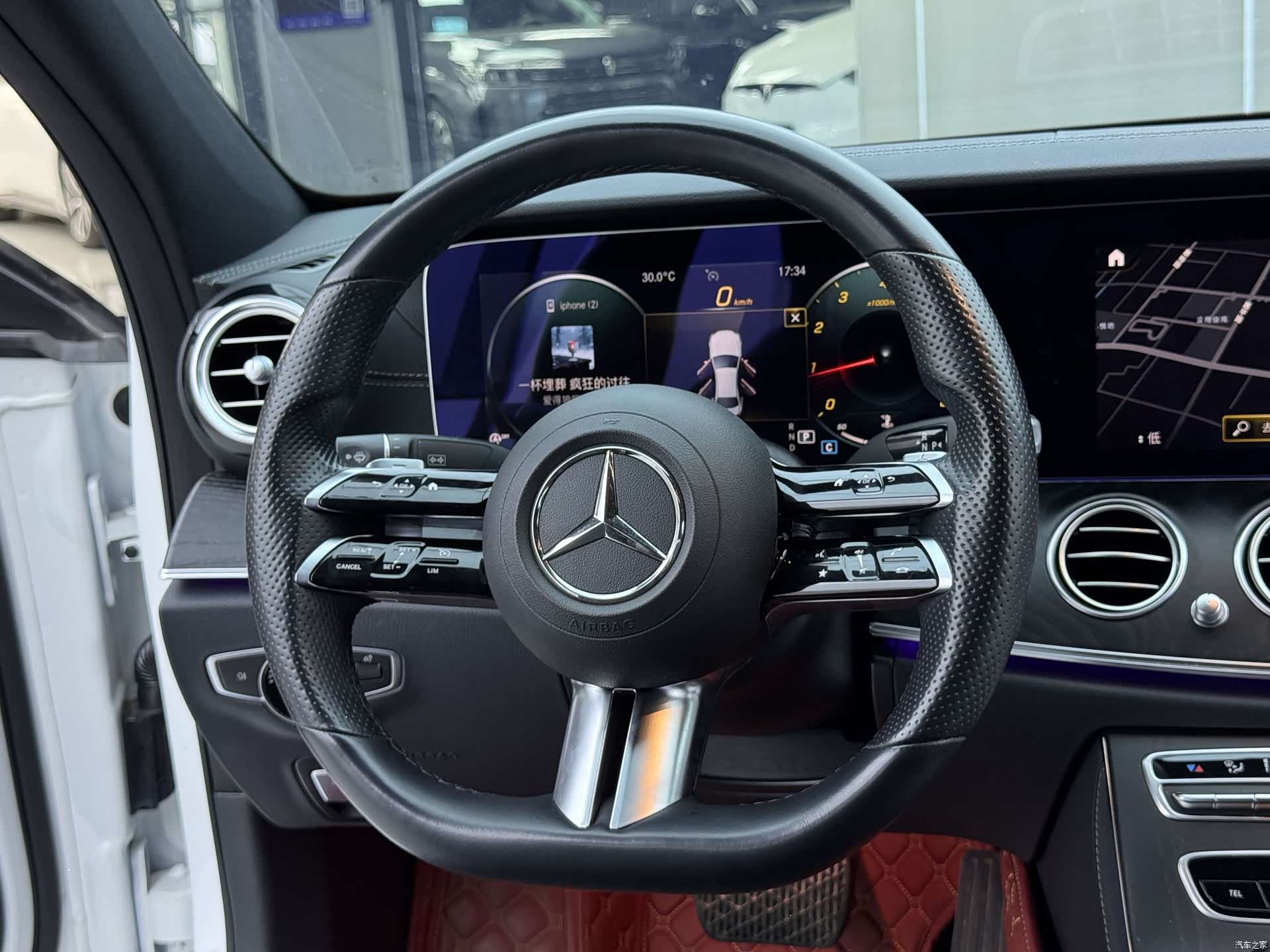 Mercedes-Benz E-Class, 2023 22