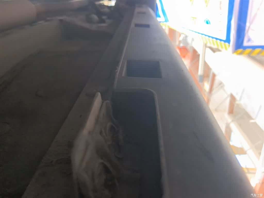 DongFeng AX7, 2022 21