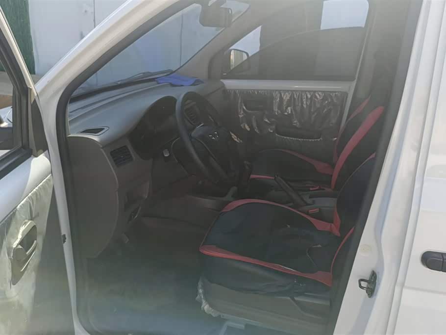 Wuling Wuling Rongguang V