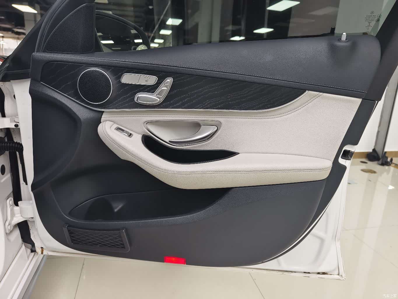 Mercedes-Benz C-Class, 2015 15