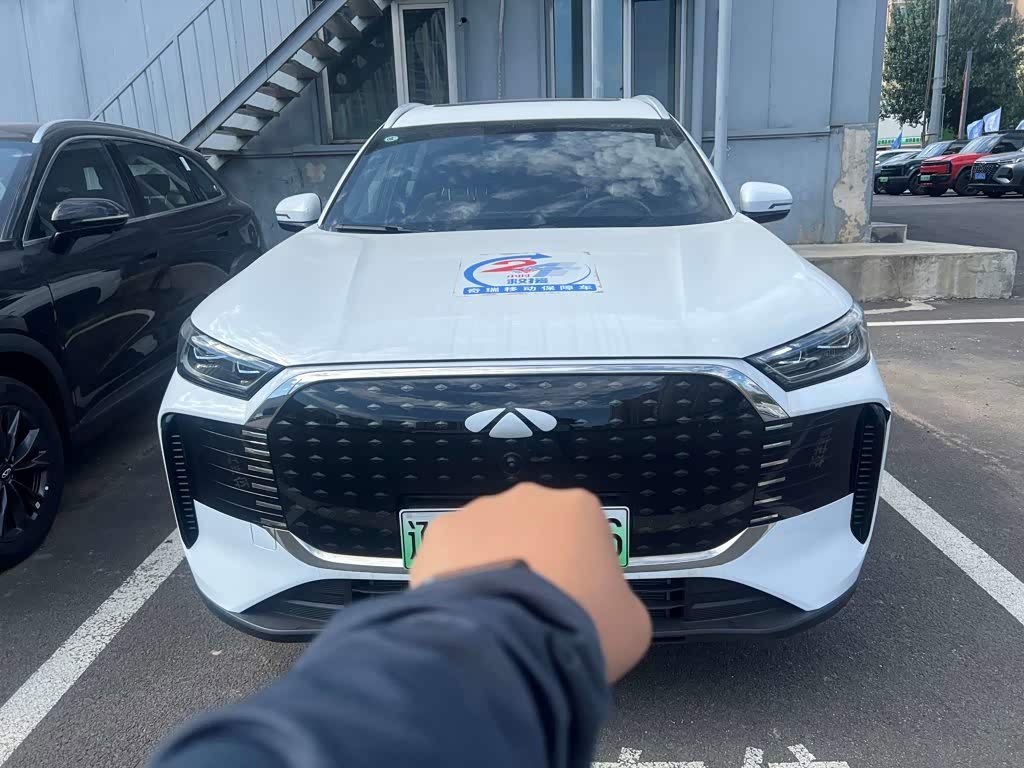 Chery T8