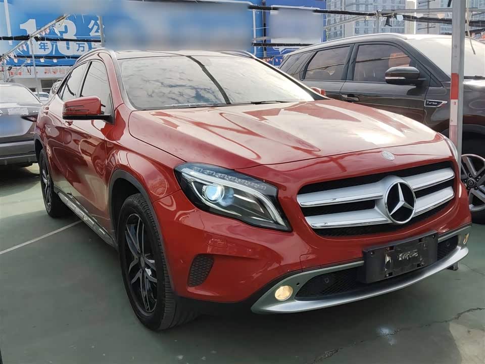 Mercedes-Benz GLA