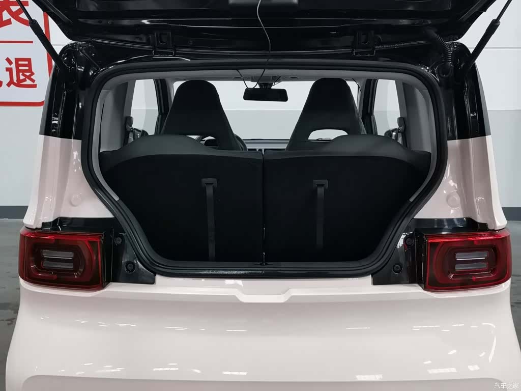 Wuling MINIEV, 2022 16