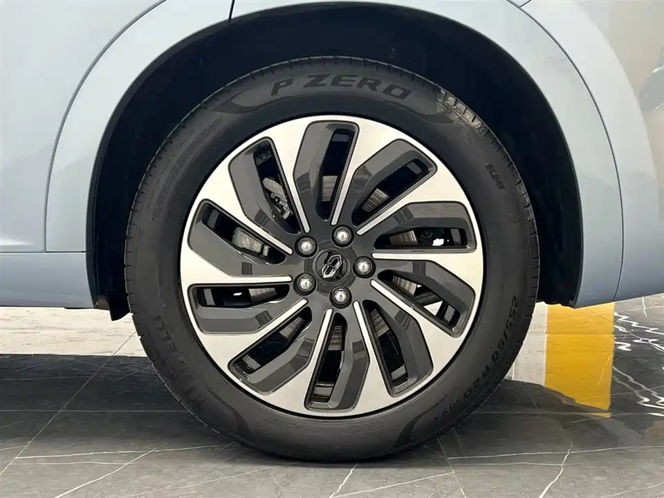 AITO Ask the world M7