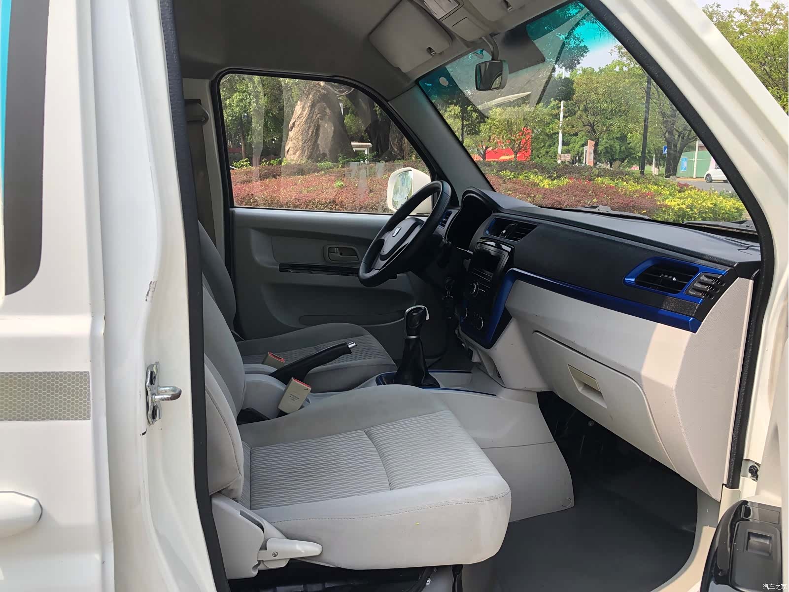 Geely E5, 2022 все фото