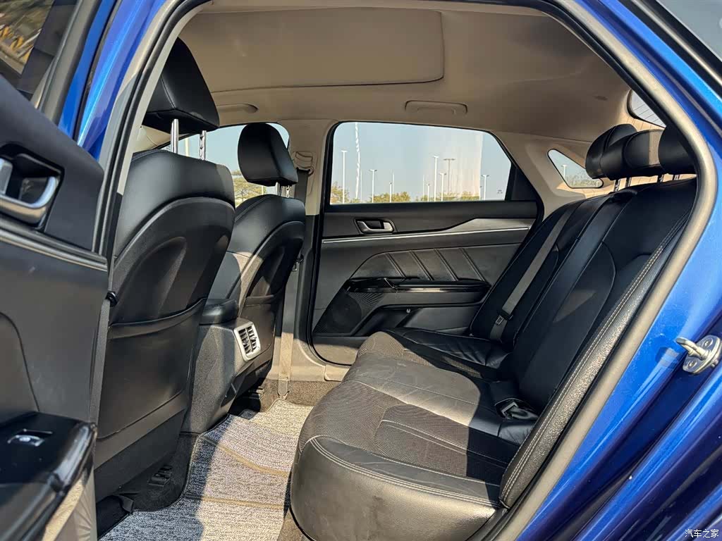 Kia K5, 2020 12