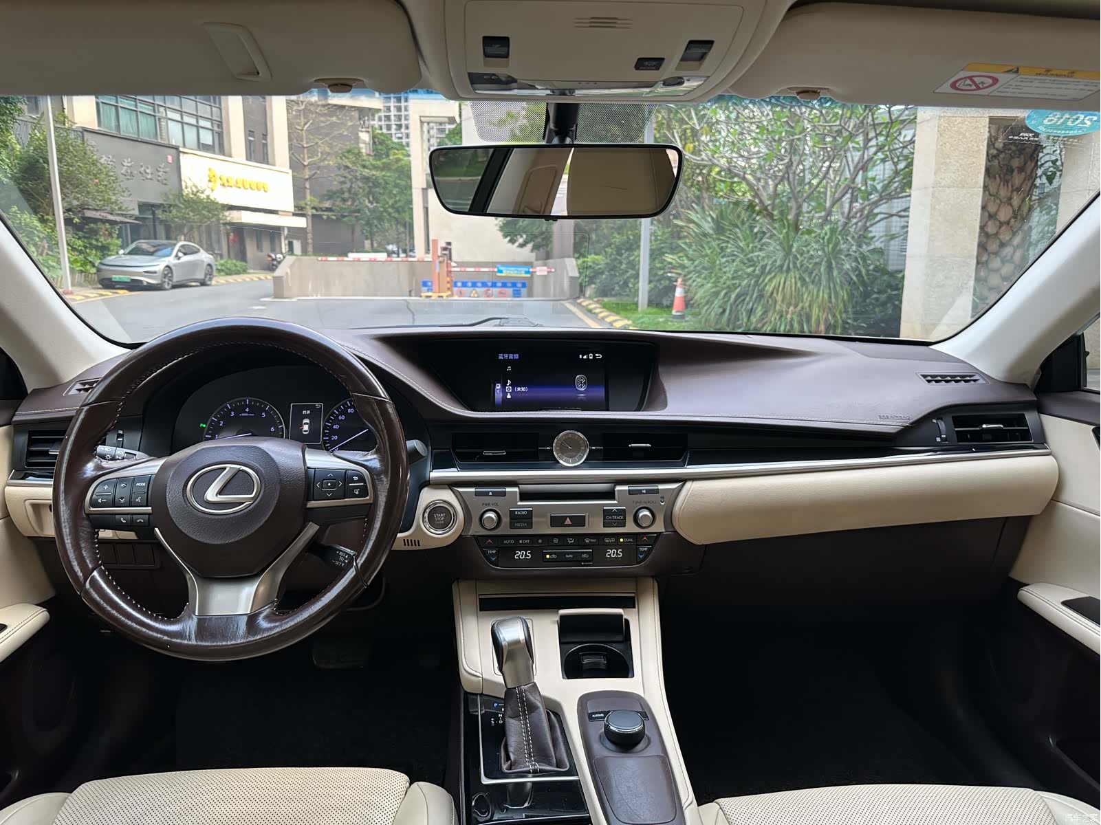 Lexus ES, 2016 23