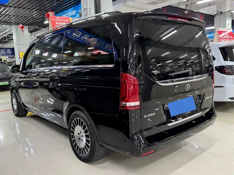 Mercedes-Benz V-class