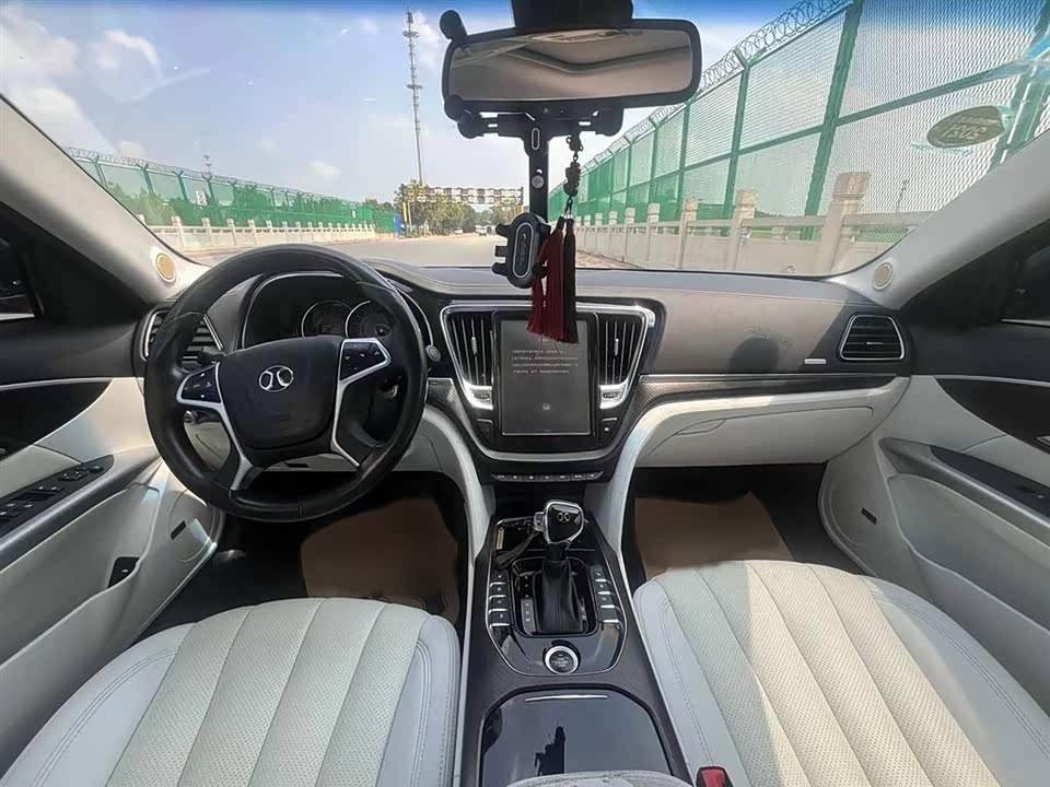 BAIC Shenbao D80