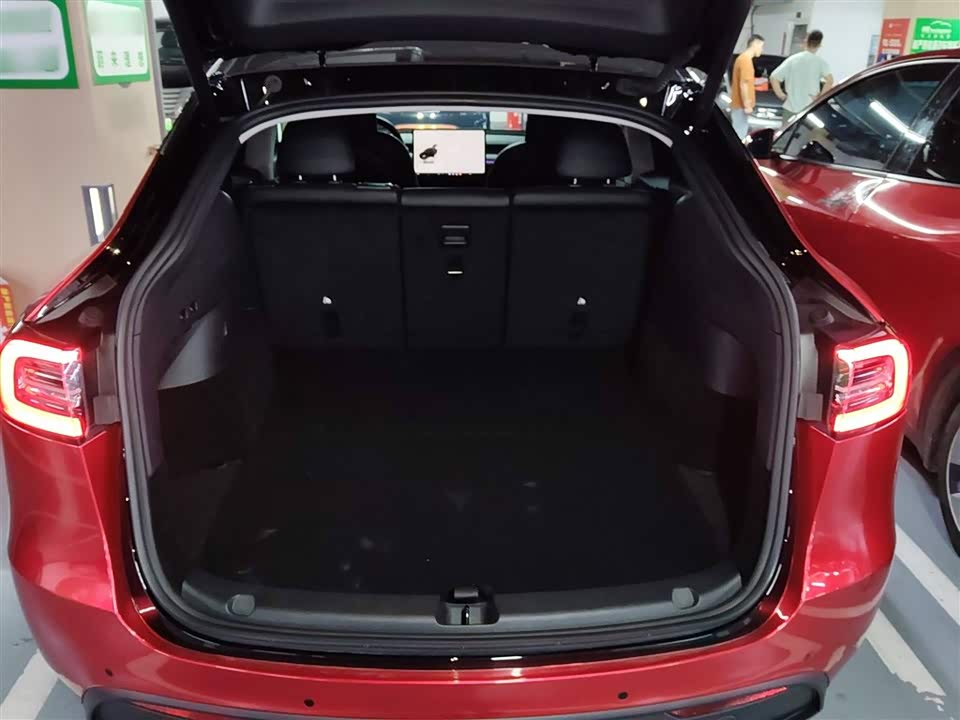 Tesla Model Y Tesla Model Y