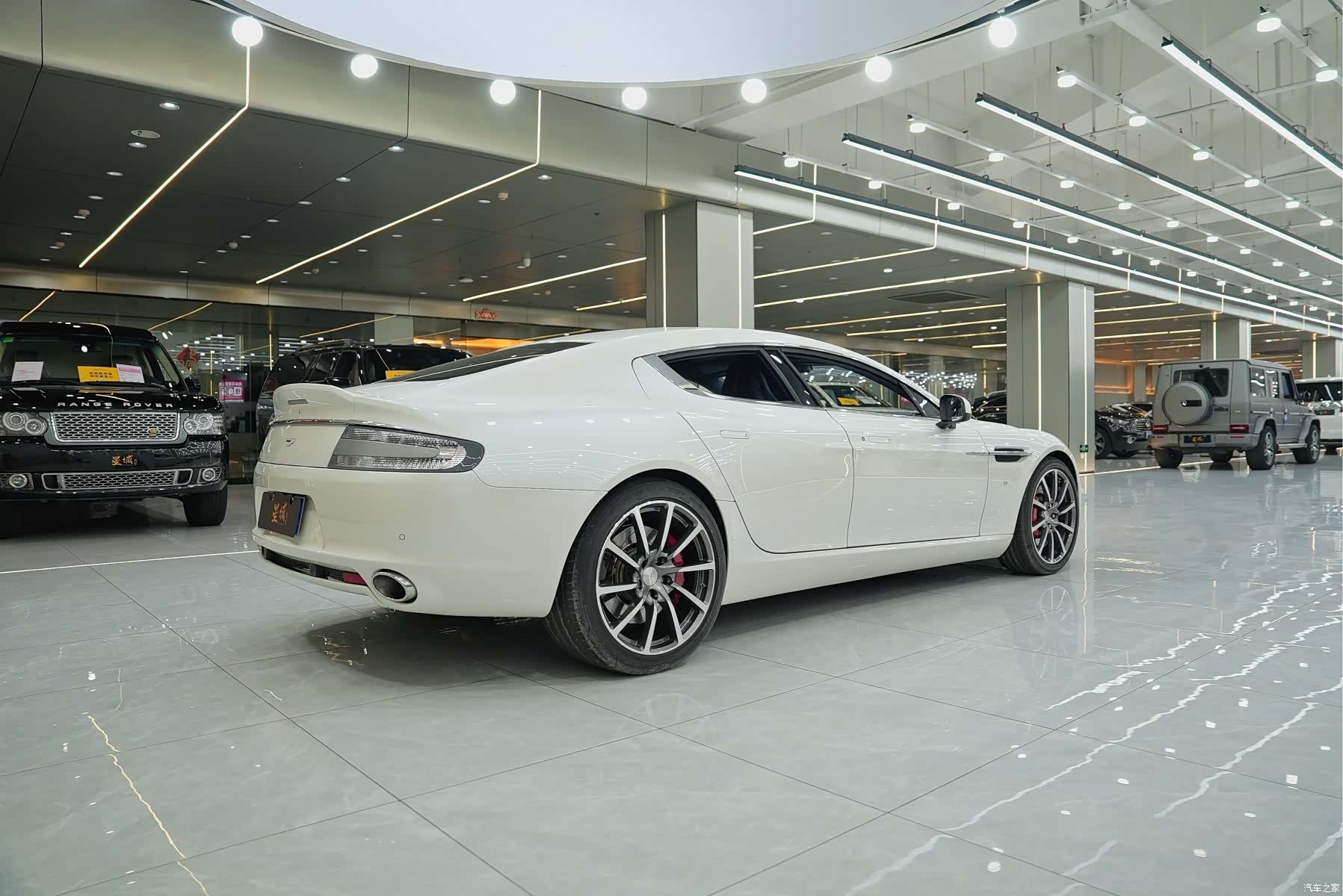 Aston Martin Rapide, 2019 31