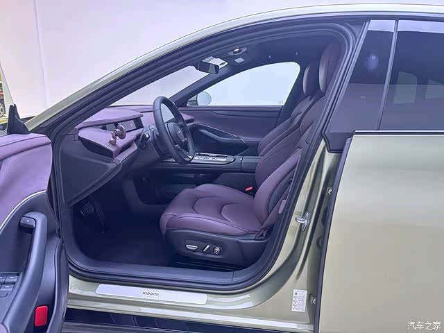 Xiaomi SU7, 2025 11