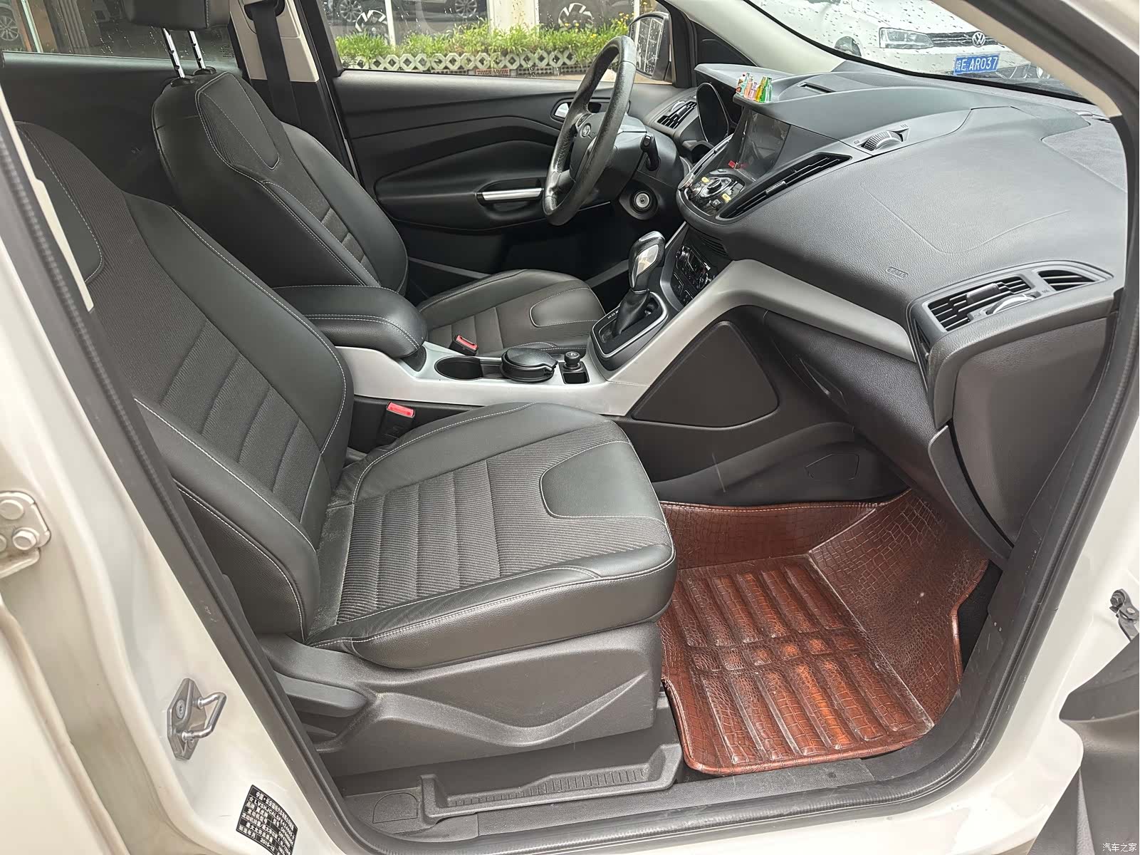 Ford Kuga, 2016 4
