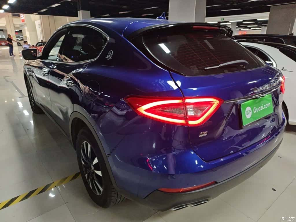 Maserati Levante, 2018 все фото