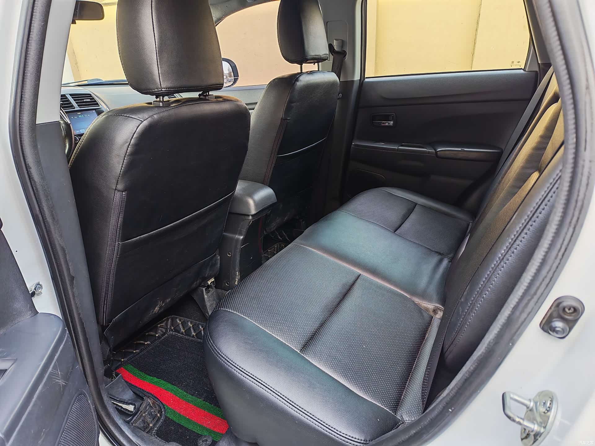 Mitsubishi ASX, 2015 10