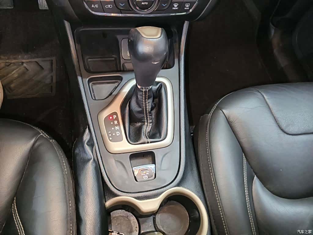 Jeep Cherokee, 2018 14