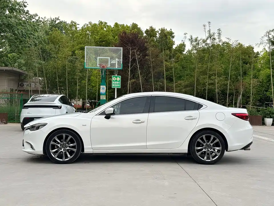 Mazda Atez