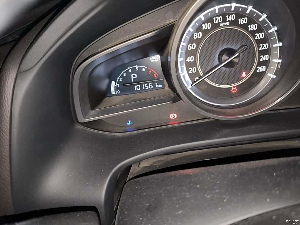 Mazda CX-4, 2017 все фото