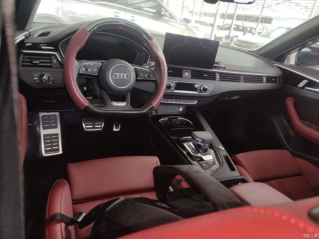 Audi A4L, 2025 4
